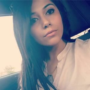 Meet your Posher, Dalia